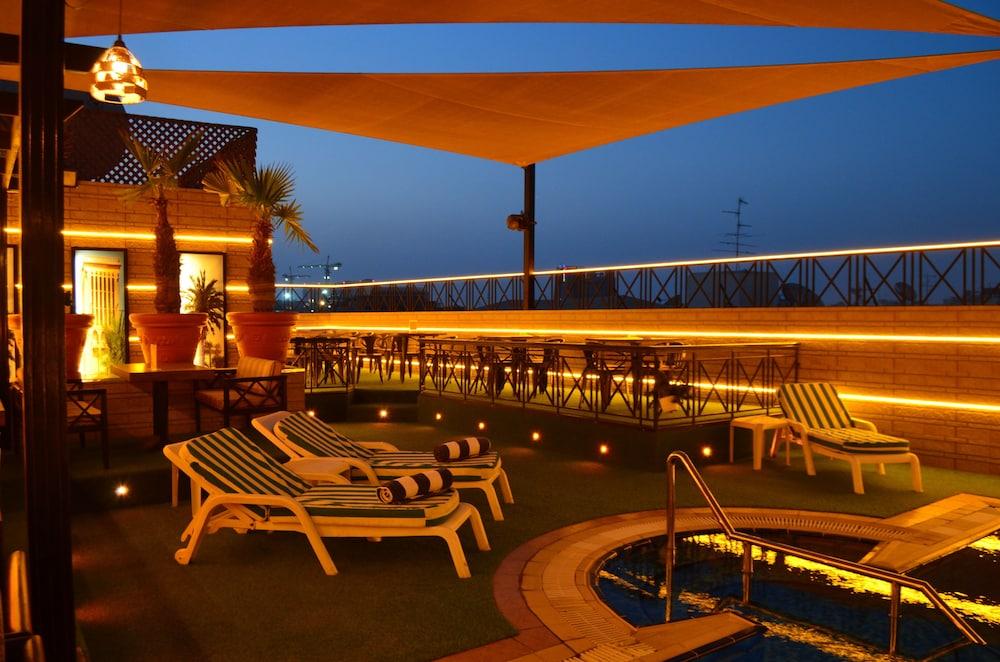 דובאי Concorde Deira Hotel -Formerly Golden Tulip Deira Hotel מראה חיצוני תמונה